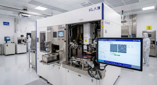 Illustrative shared CD-SEM equipment concept